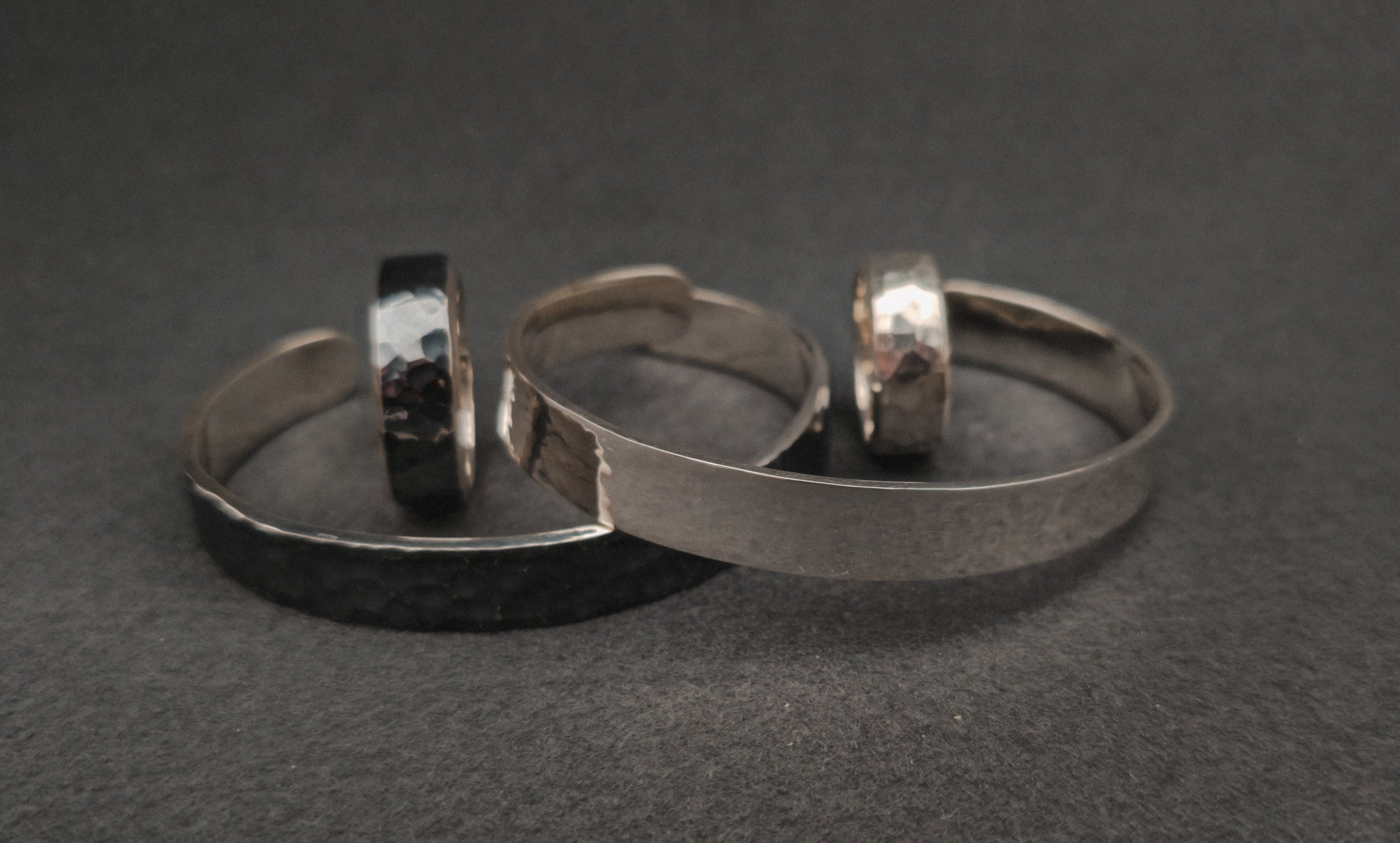 Geschmiedeter Silberarmreif