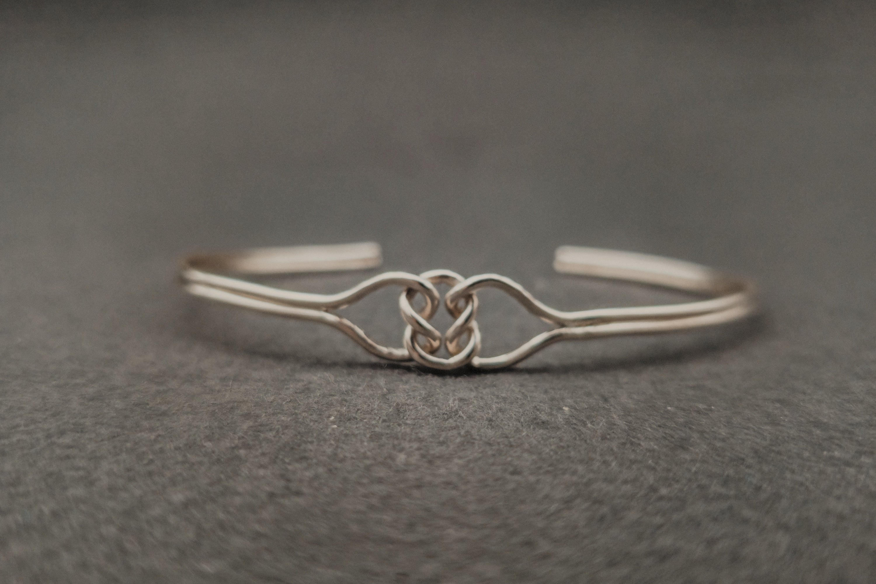 Doppelknoten Armreif