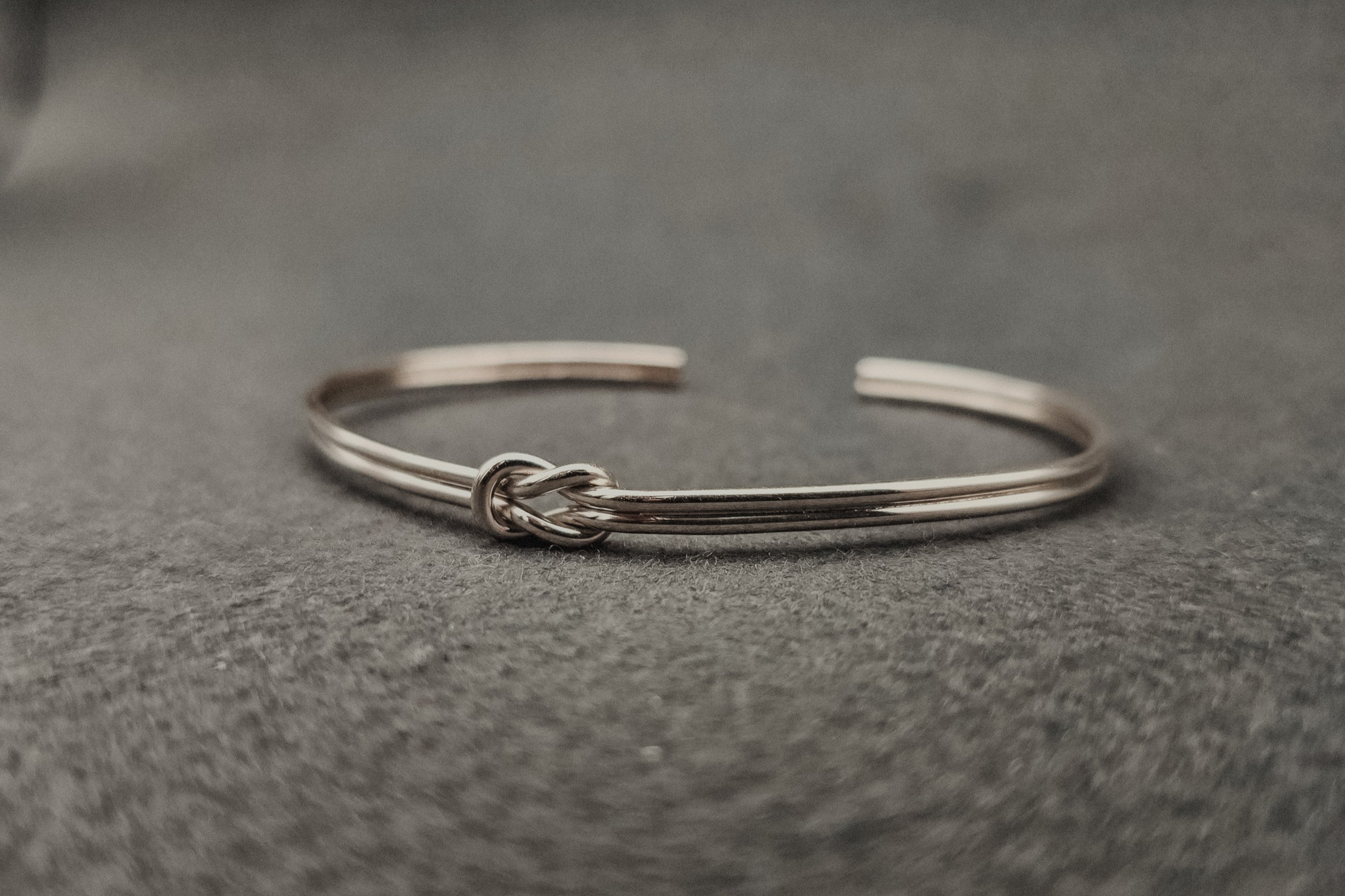 Doppelknoten Armreif