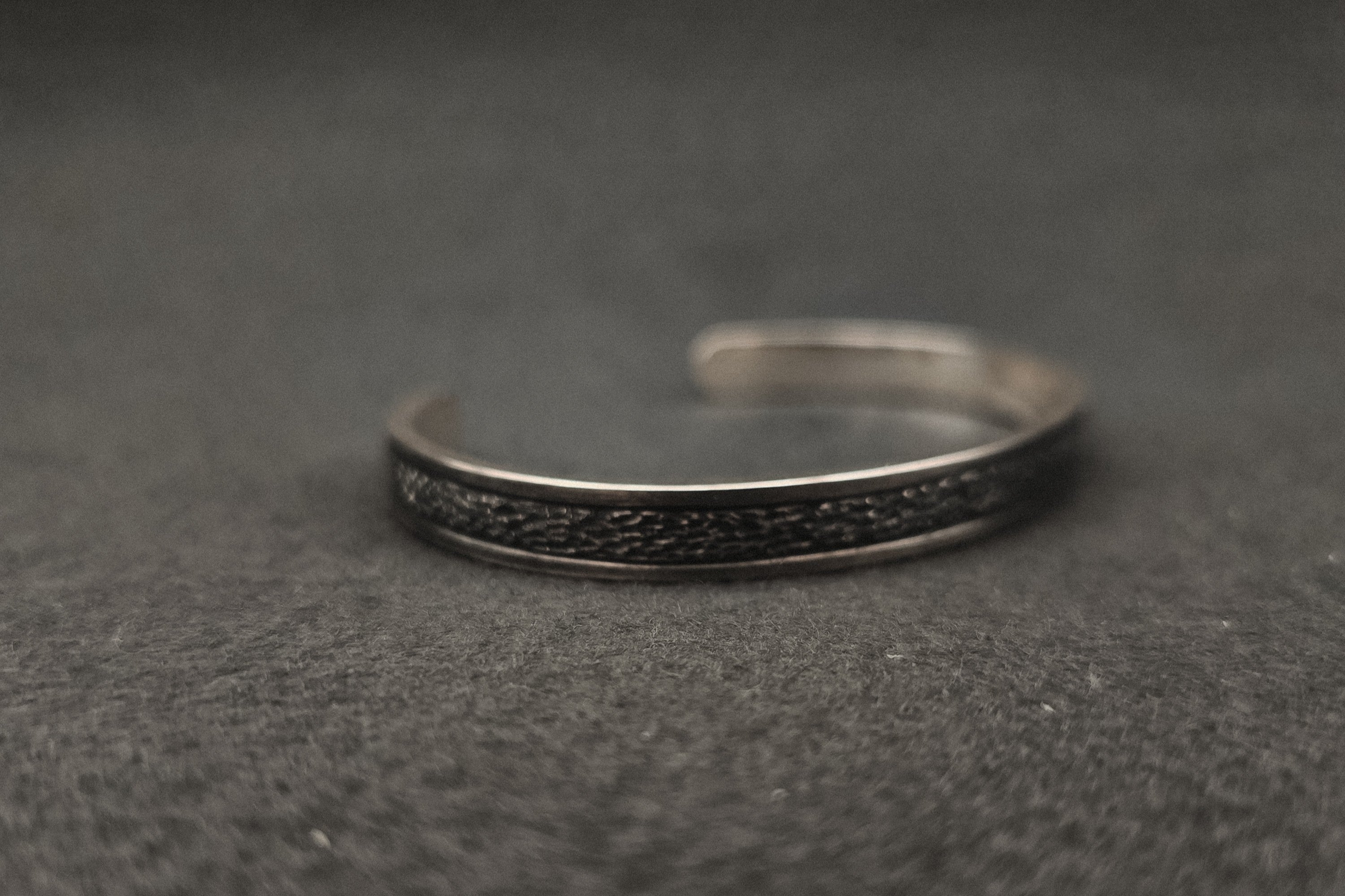 Gefräster Silberarmreif