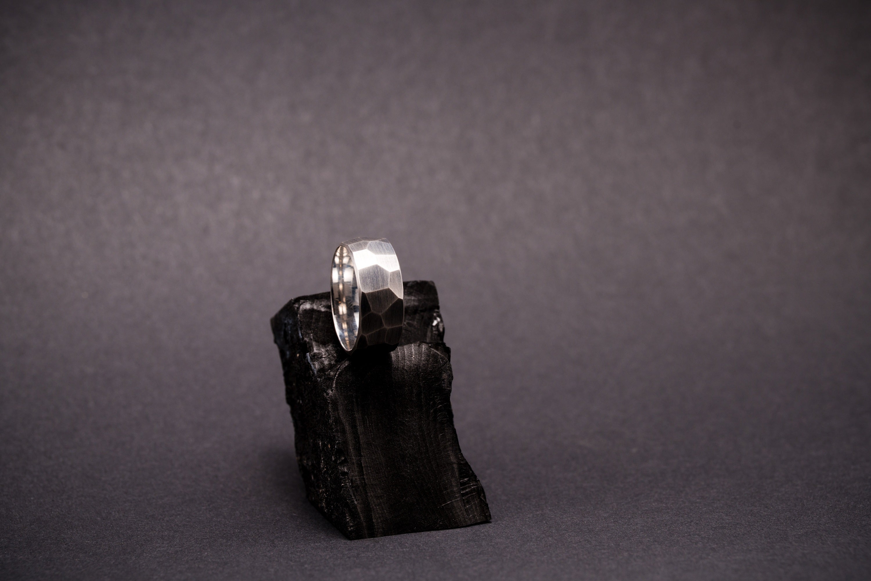 Facettierter Silberring