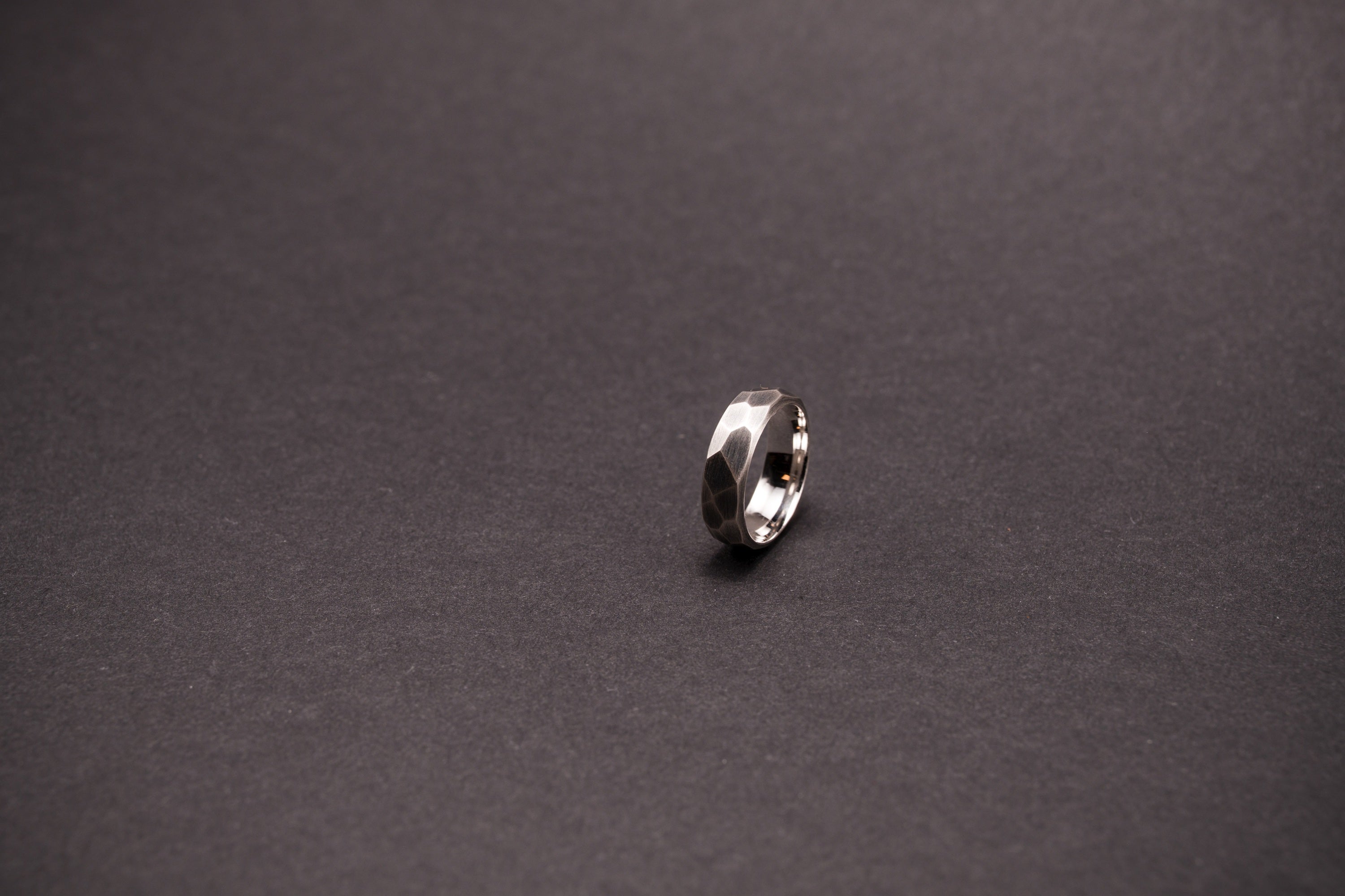 Facettierter Silberring